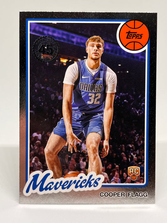 Topps: Cooper Flag